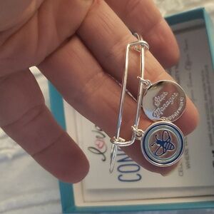 Tupperware recognition bracelet - star manager